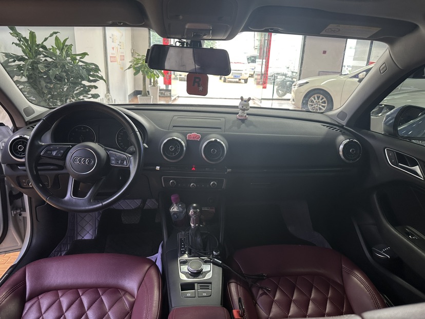 Audi A3 2019 car image #4