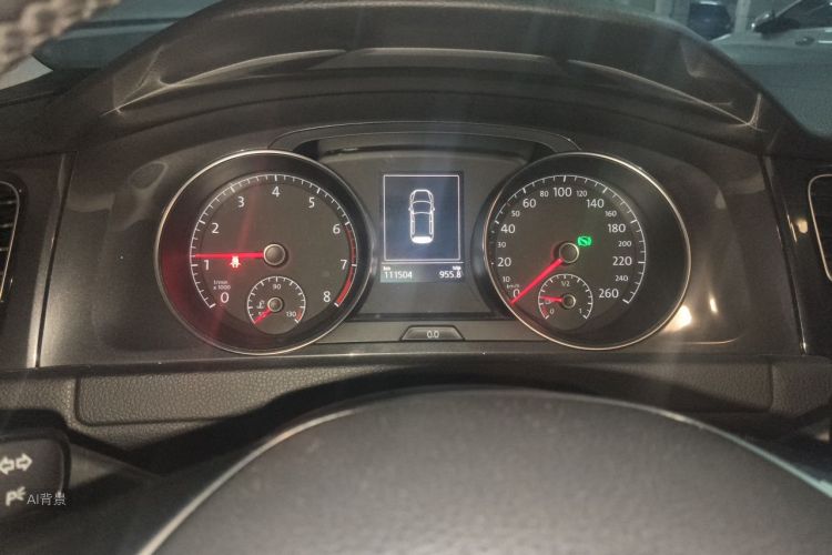 Volkswagen Golf 2018 car image #13