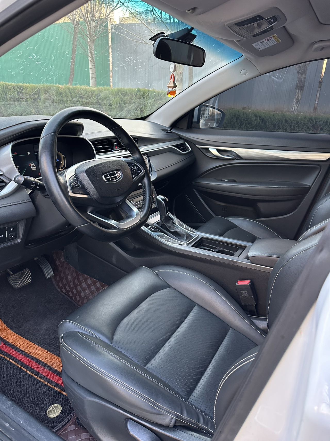 GEELY Emgrand 2019 #4 GEELY Emgrand 2019 imagen de coche #4