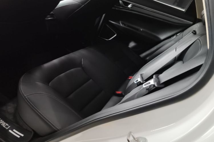 GEELY Emgrand GL 2019 car image #17