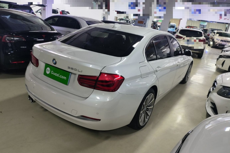 BMW 3 Series 2019 #5 BMW 3 Series 2019 car image #5