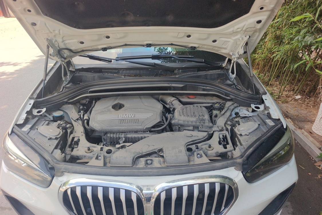 BMW X1 2020 car image #10