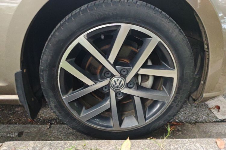 Volkswagen Golf 2020 car image #9