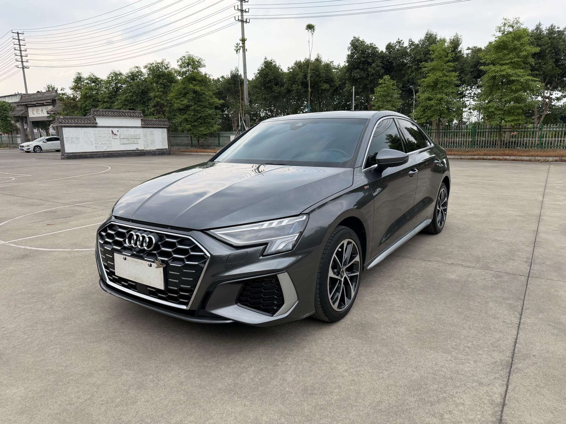2022 2022 car image
