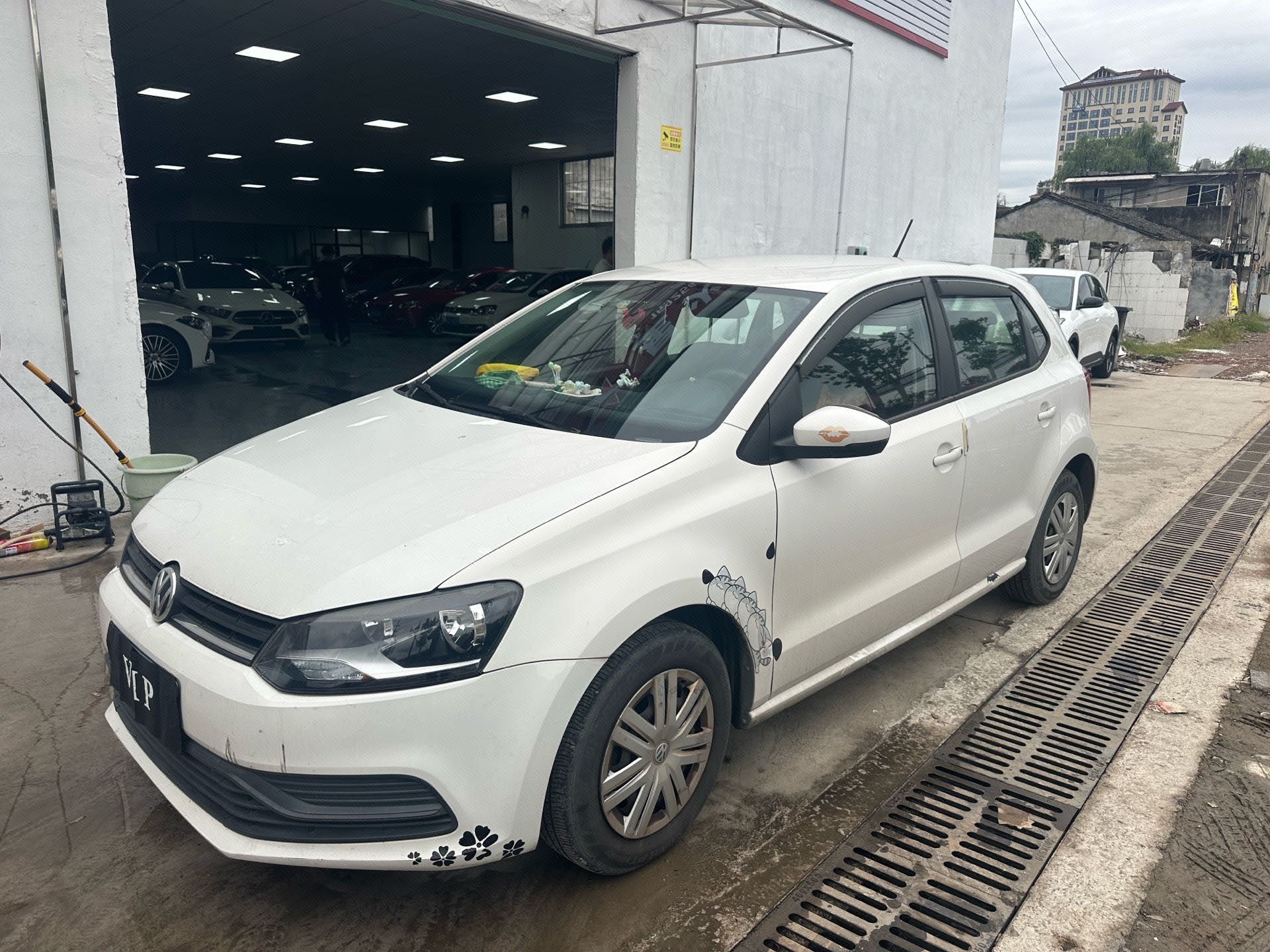 Volkswagen Polo 2017 car image 