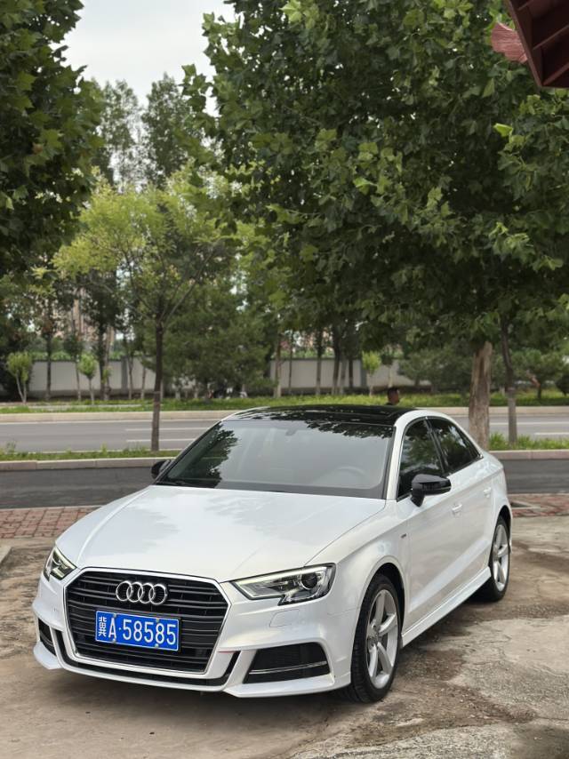 Audi A3 2017 Audi A3 2017 immagine di auto