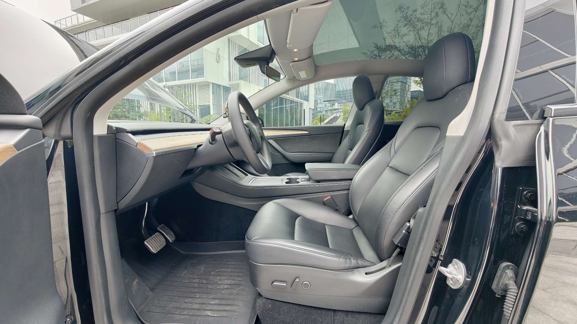 Tesla Model Y 2022 imagem de carro #6