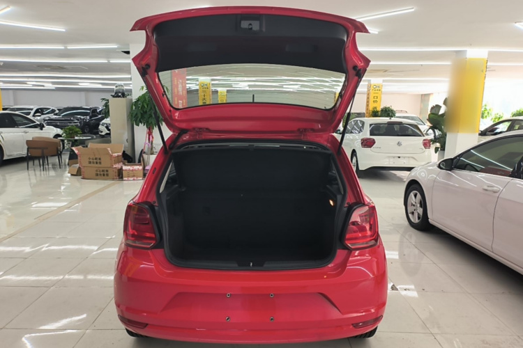 Volkswagen Polo 2018 immagine di auto #19