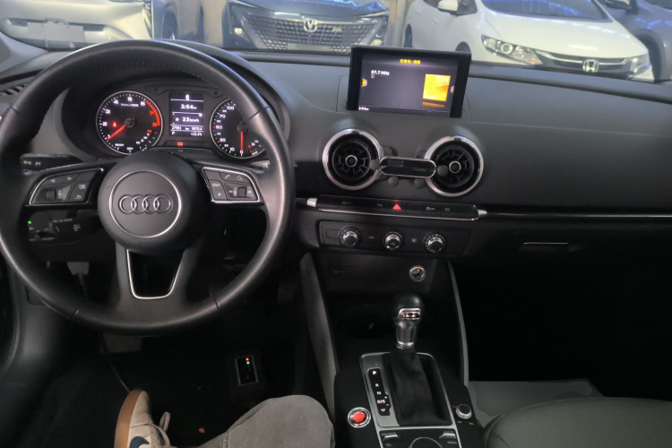 Audi A3 2020 immagine di auto #11