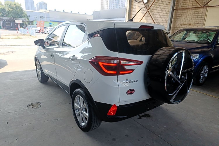 BYD Yuan 2018 #5 BYD Yuan 2018 car image #5