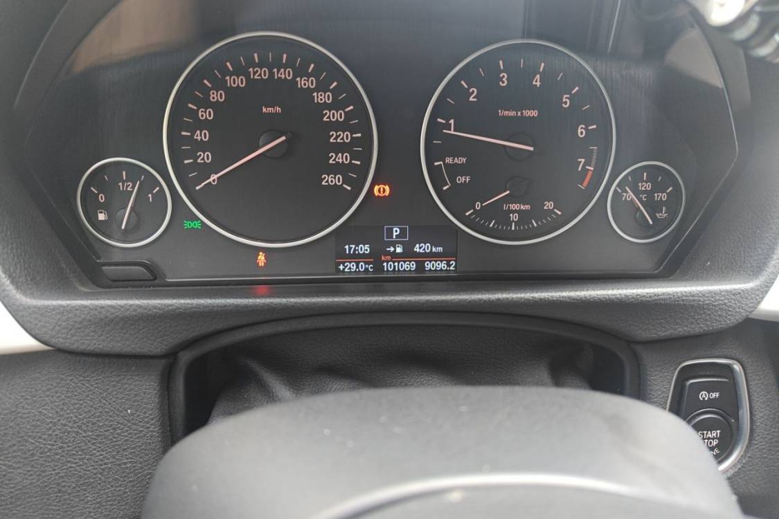 BMW 3 Series 2015 imagen de coche #27
