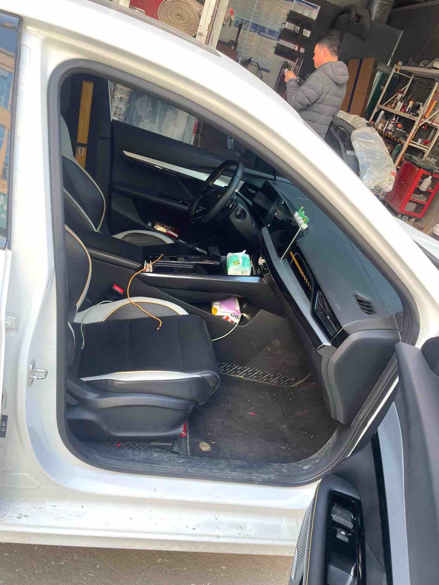 MG 5 Scorpio 2023 car image #8
