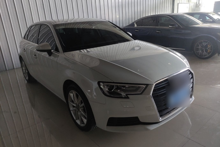 Audi A3 2018 immagine di auto #4