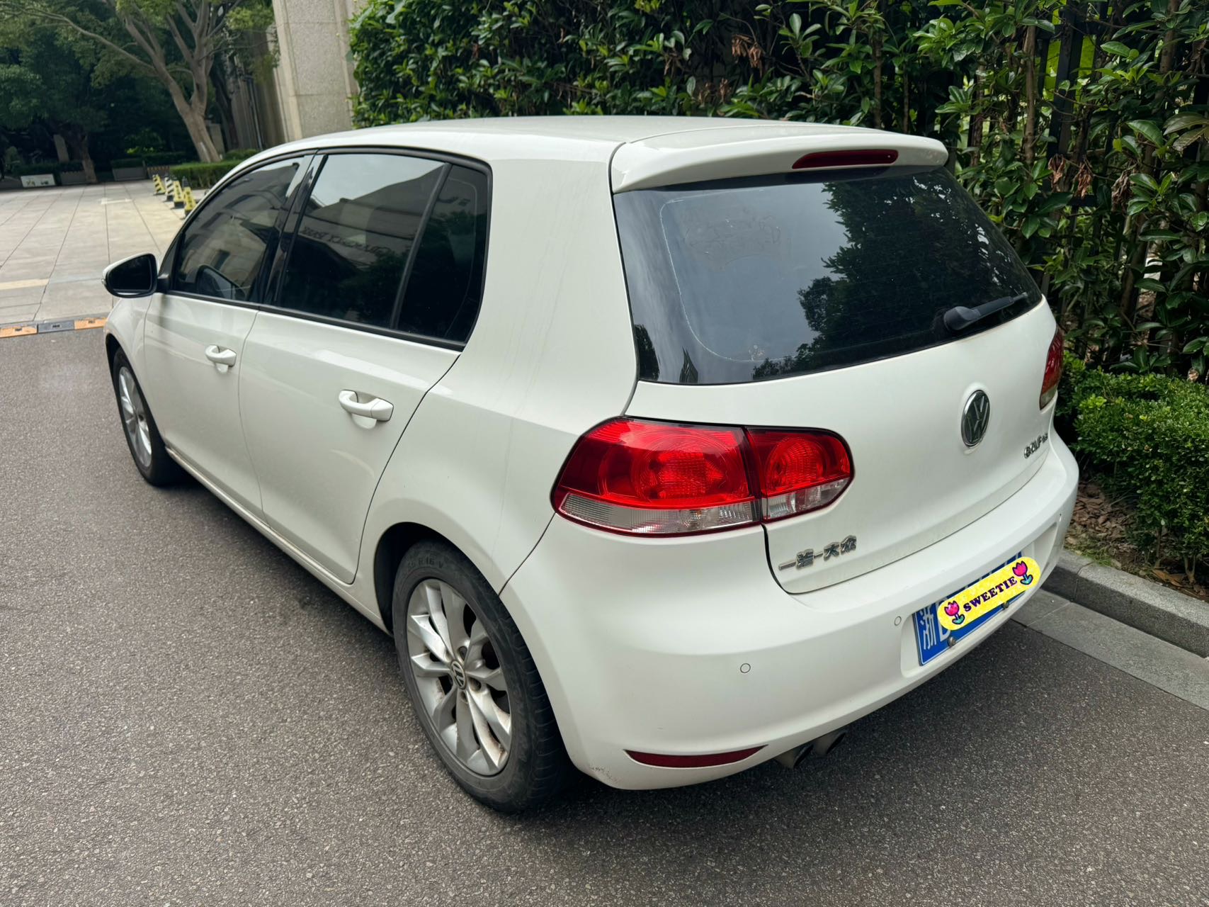 Volkswagen Golf 2012 car image #6