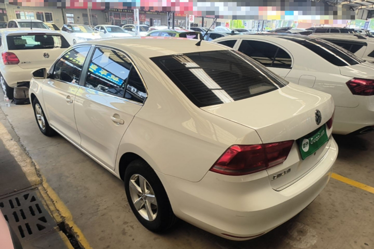 Volkswagen Santana 2016 car image #5
