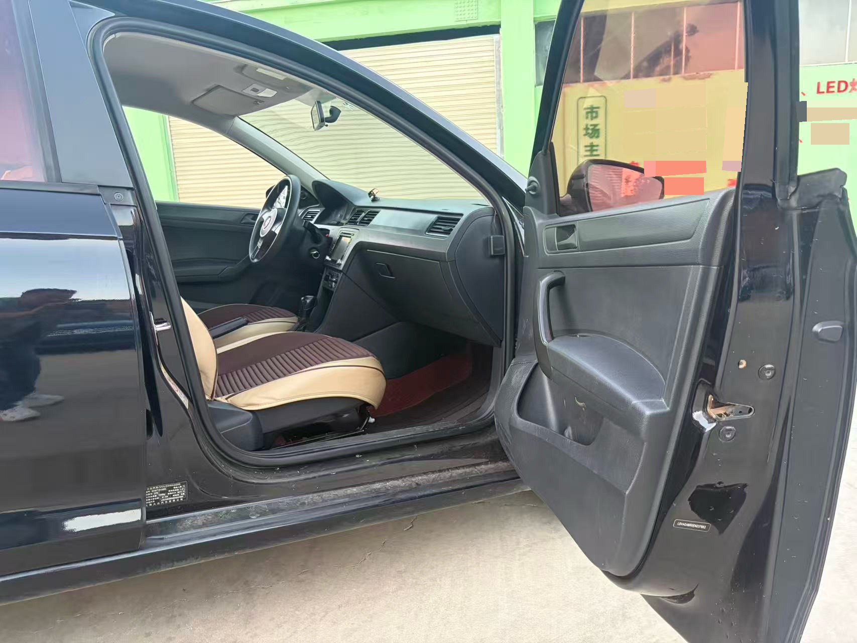 Volkswagen Santana 2015 car image #7