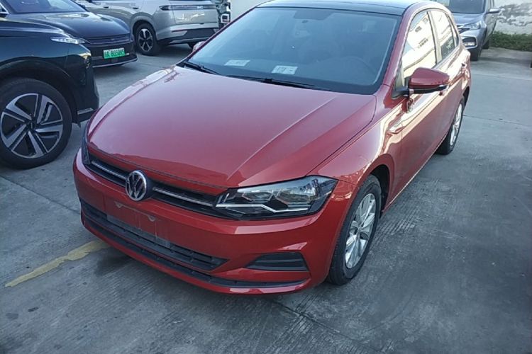 Volkswagen Polo 2020 car image #2