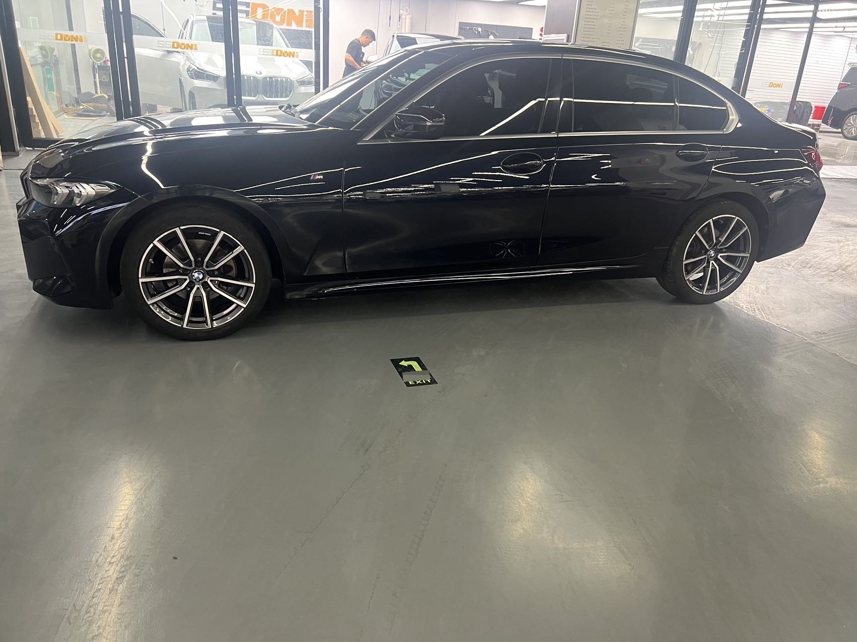 BMW 3 Series 2023 car image #4