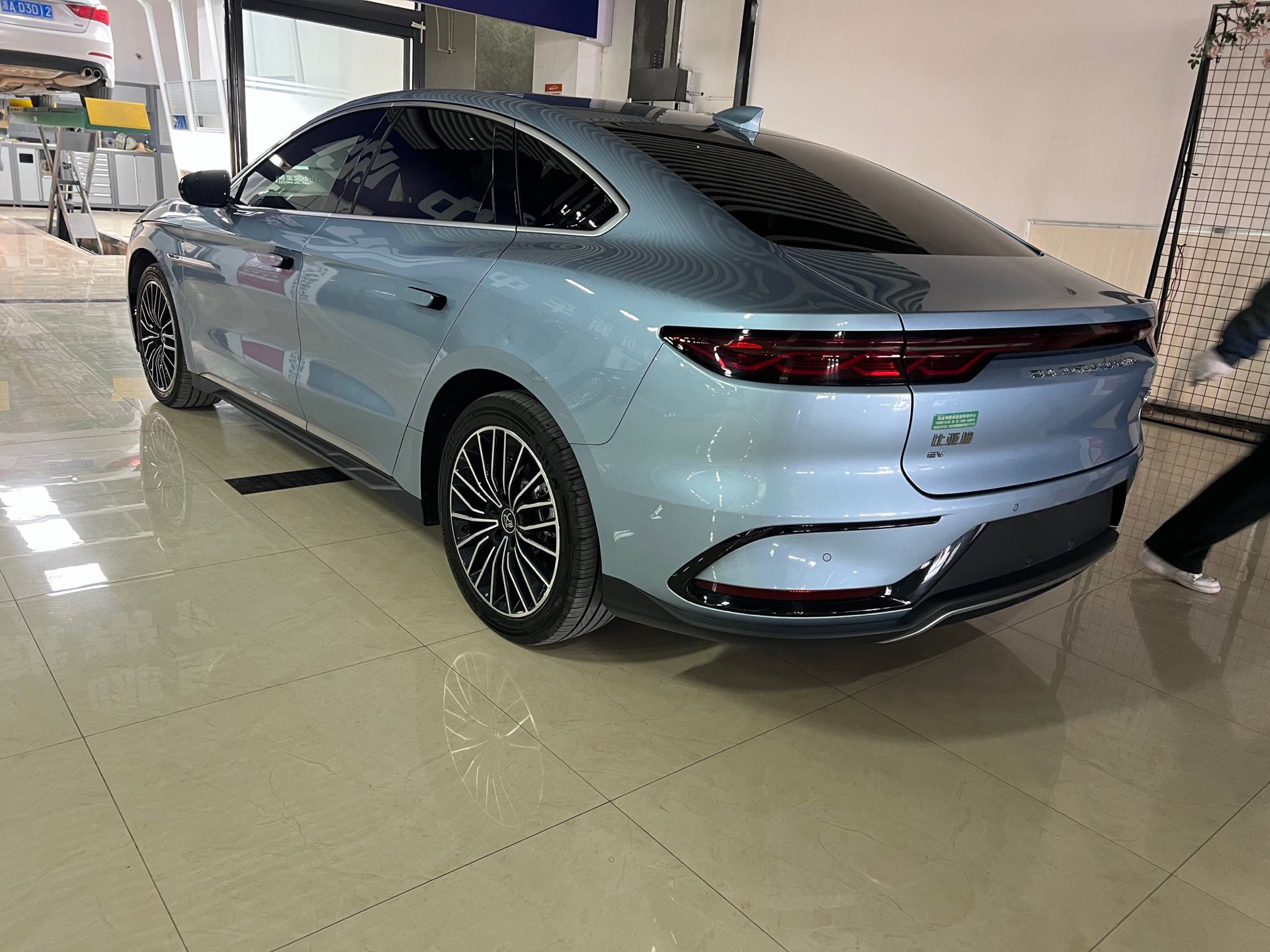 BYD Han 2023 #4 BYD Han 2023 изображение автомобиля #4