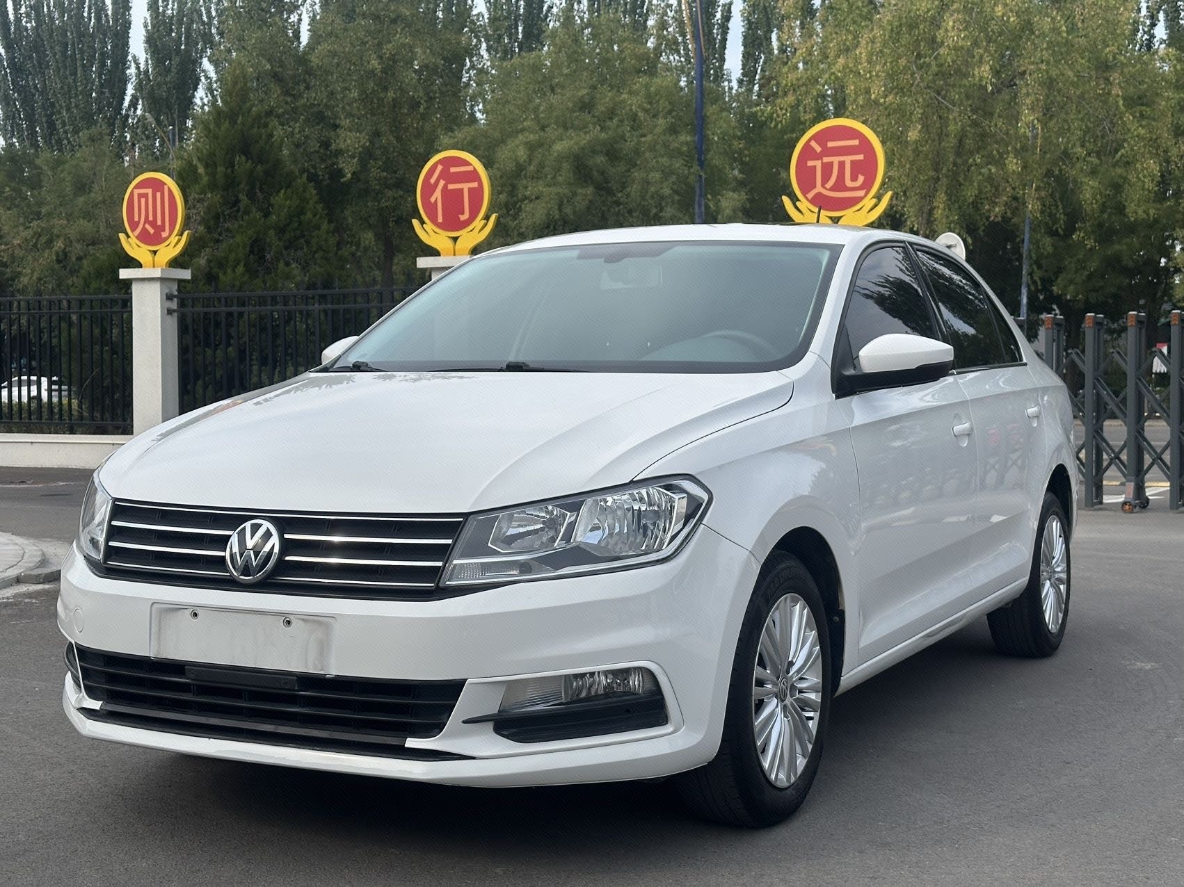 Volkswagen Santana 2019 Volkswagen Santana 2019 car image