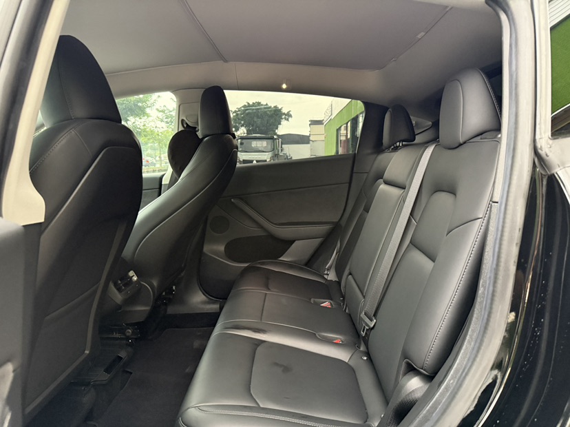 Tesla Model Y 2022 car image #5