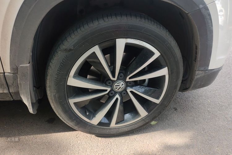 Volkswagen Tharu 2020 car image #9