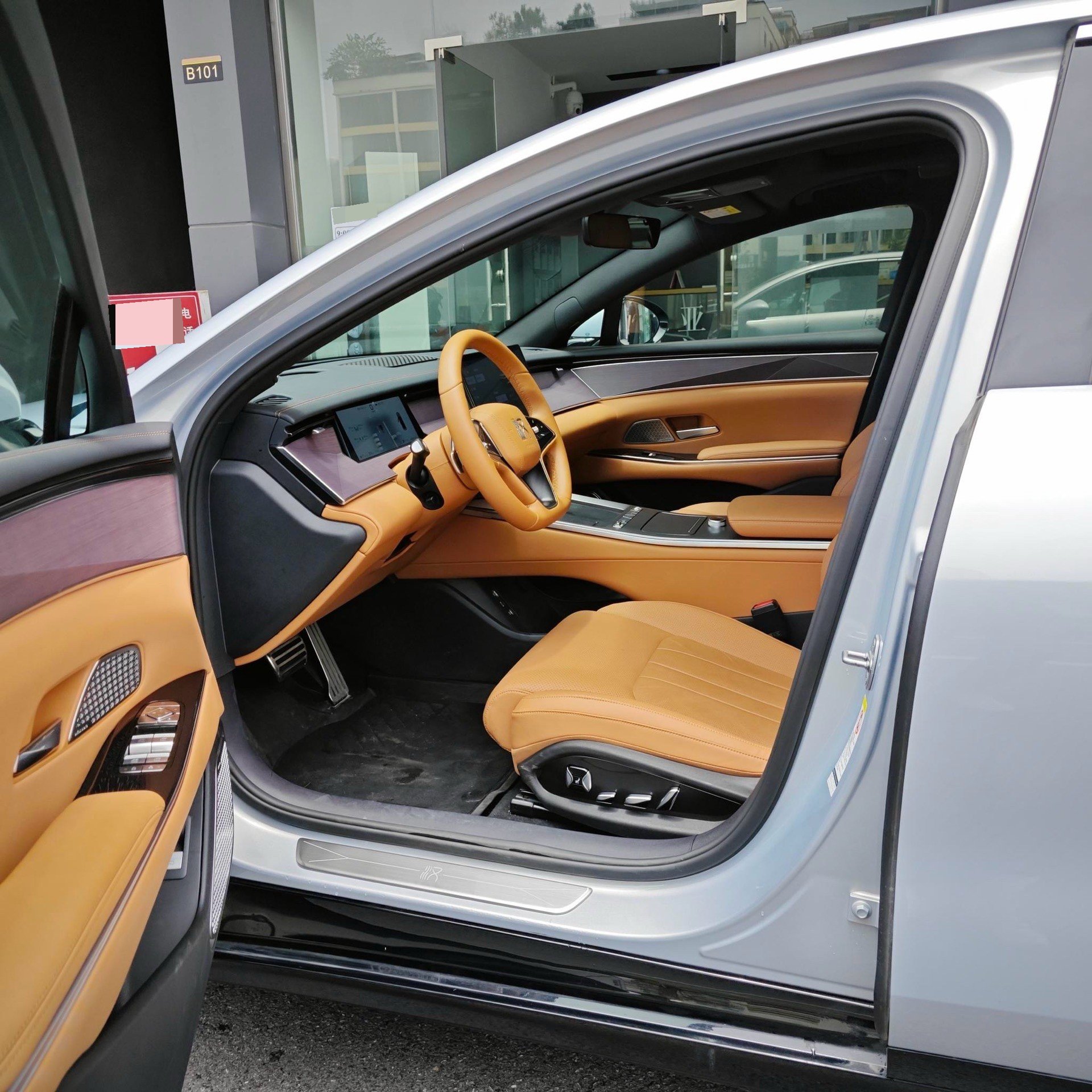 BYD HanL 2025 car image #2