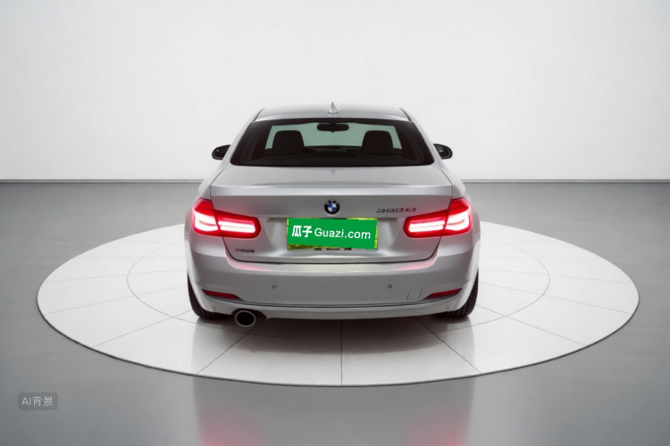BMW 3 Series 2019 car image #6