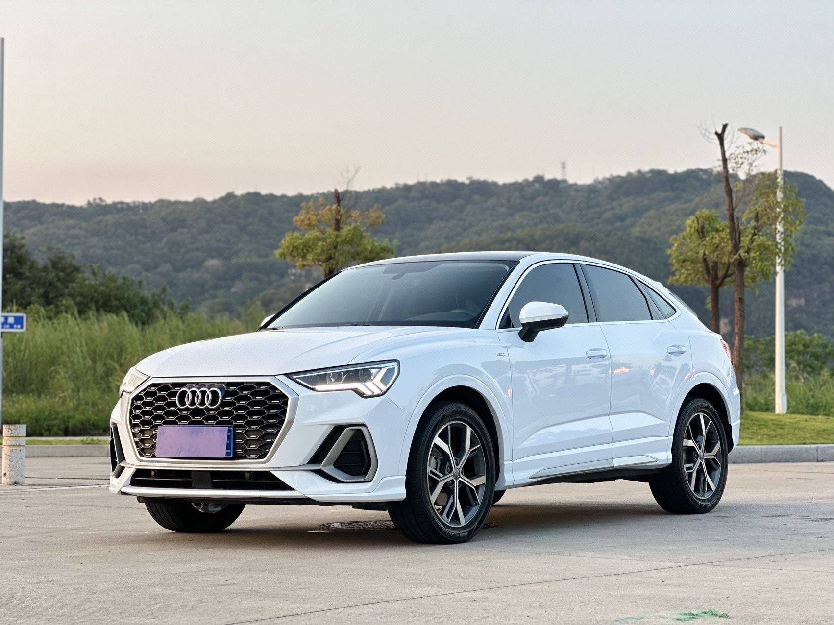 Audi Q3 Sportback 2022 Audi Q3 Sportback 2022 car image