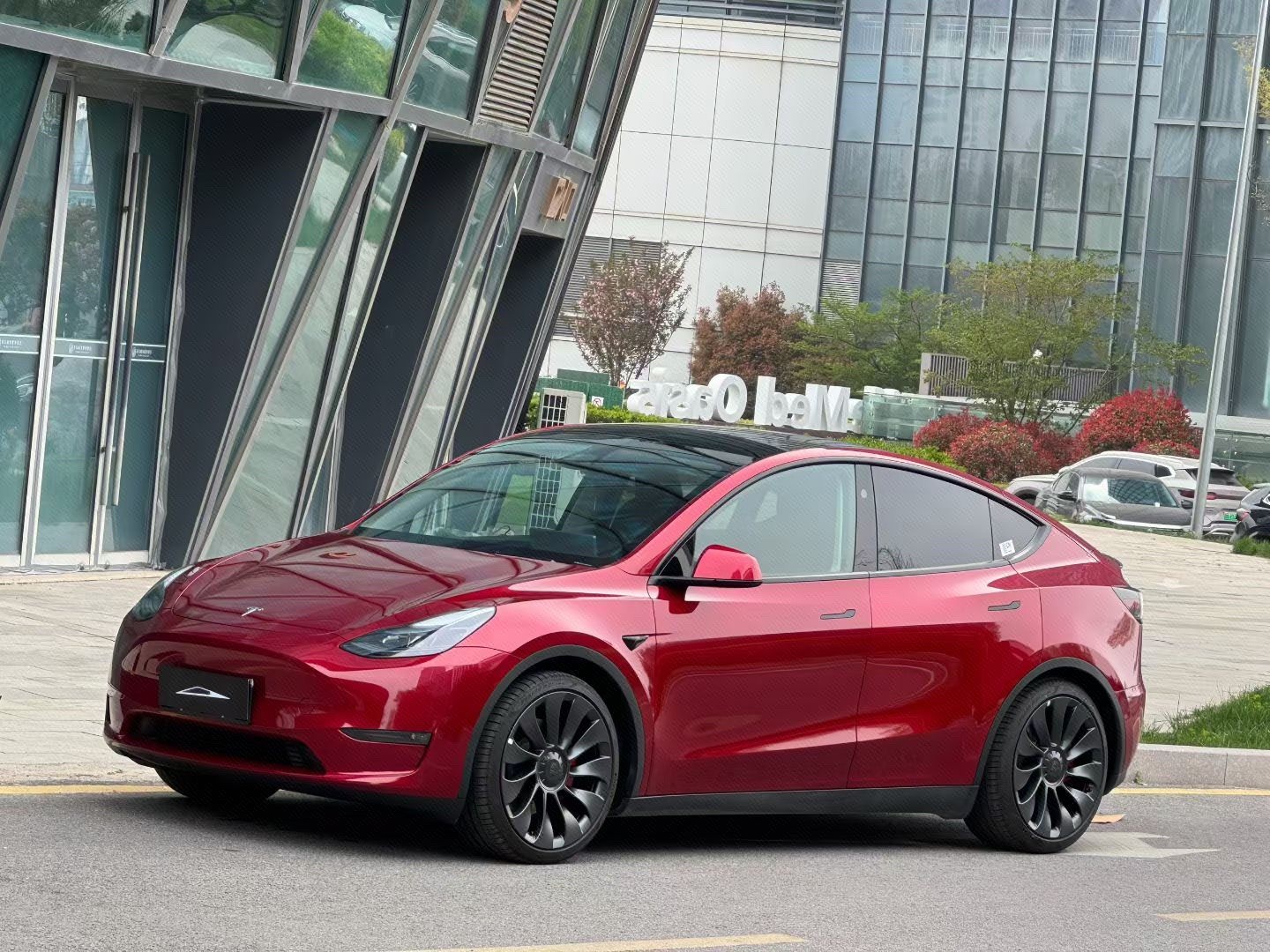 Tesla Model Y 2024 Tesla Model Y 2024 car image