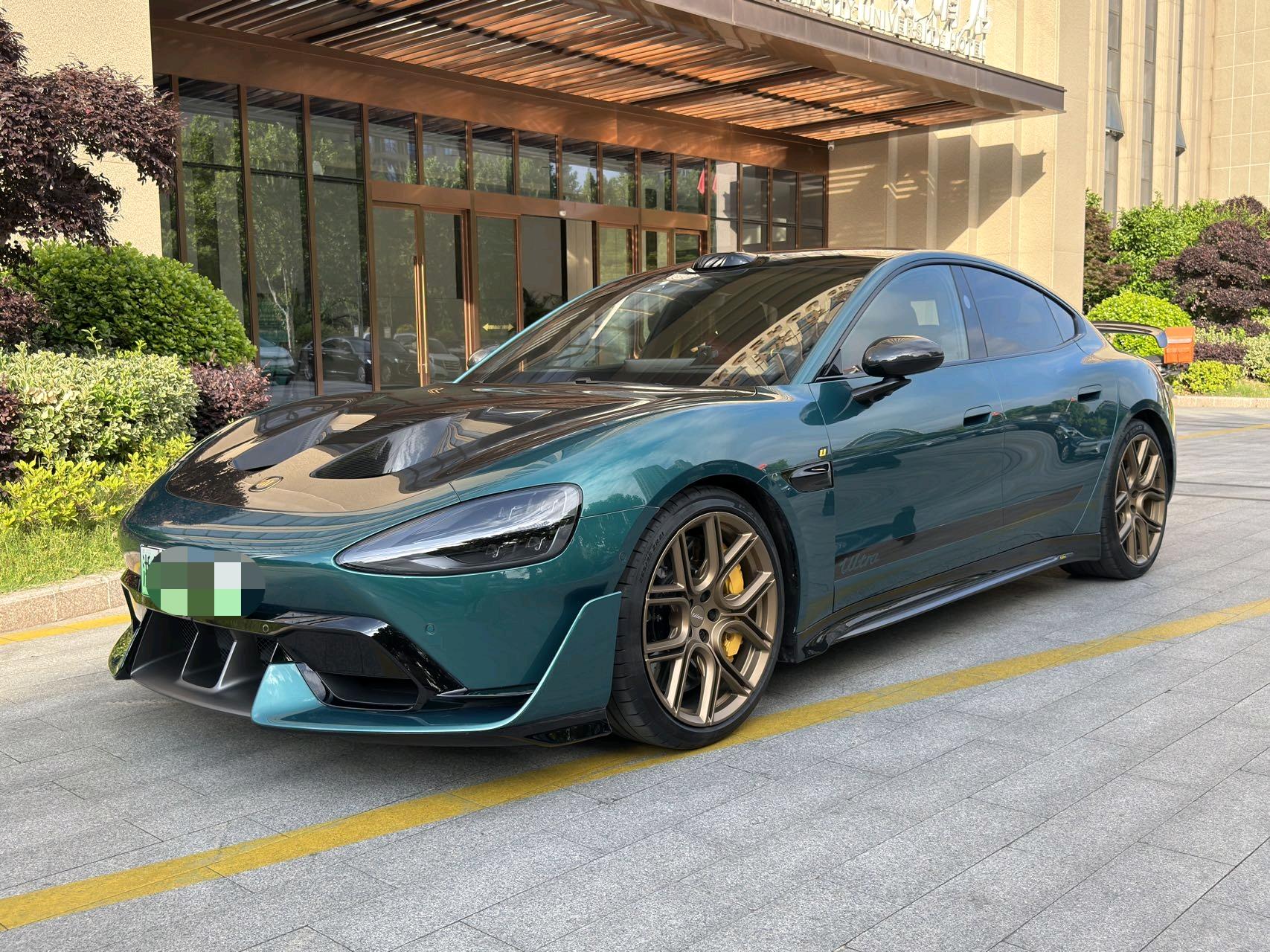 MI SU7 Ultra 2025 MI SU7 Ultra 2025 immagine di auto
