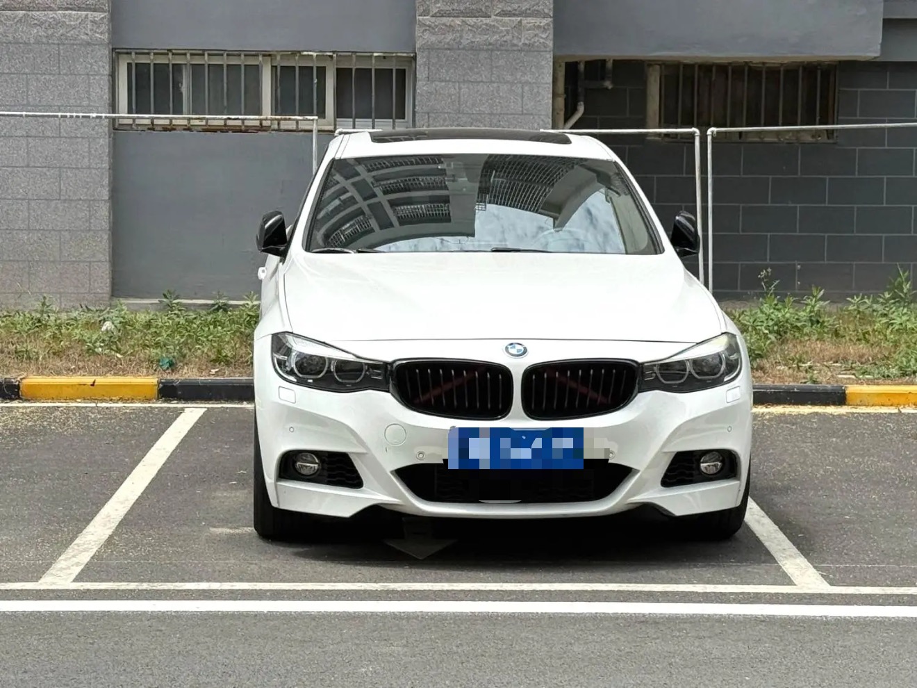 BMW 3 Series GT 2017 car image #2