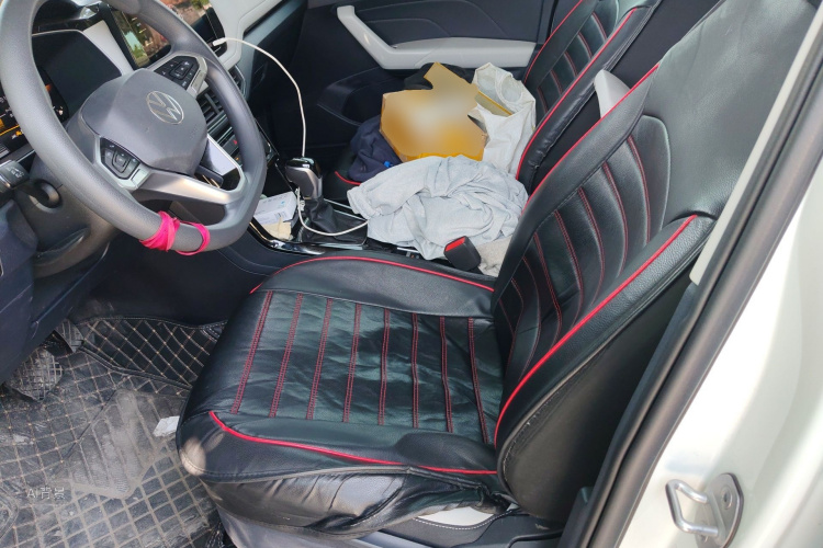 Volkswagen Tharu 2025 immagine di auto #17