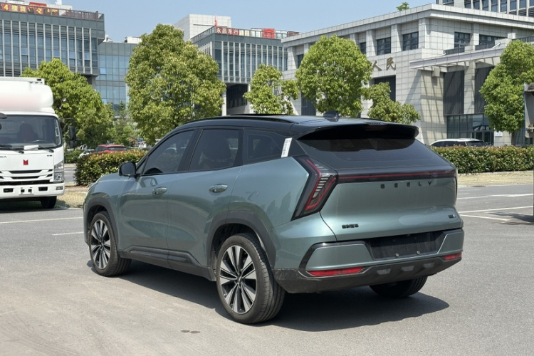 GEELY Boyue L 2025 car image #5