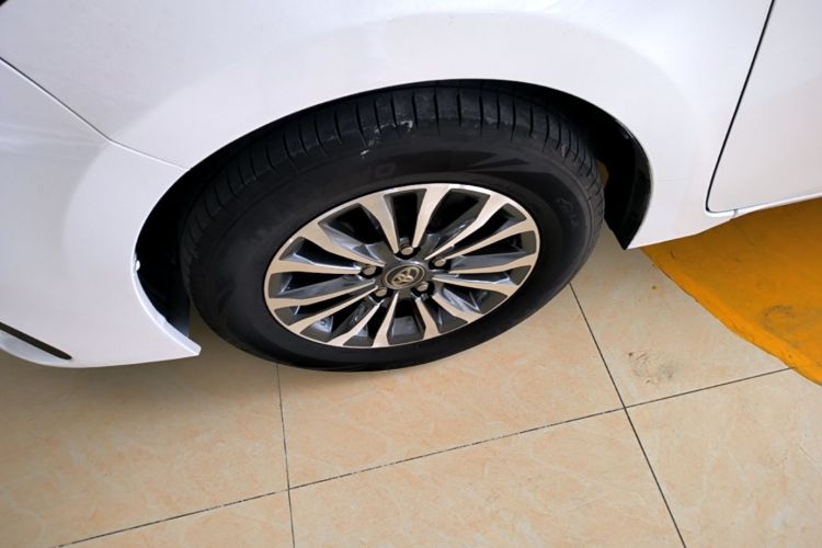 Toyota Corolla 2017 car image #9