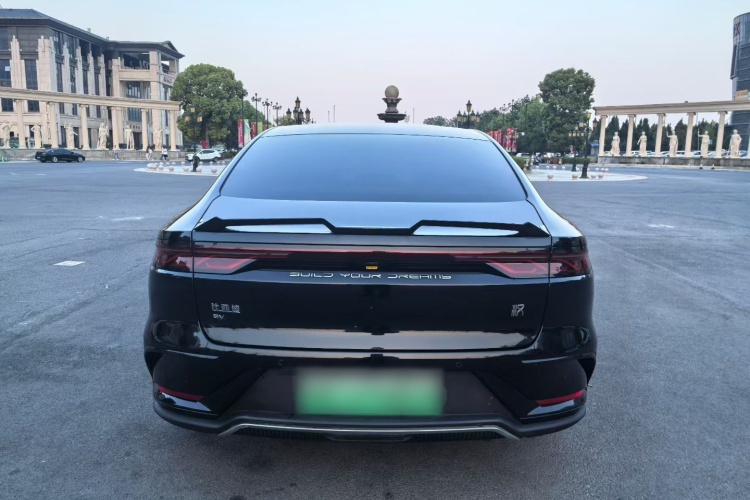 BYD Han 2023 car image #13