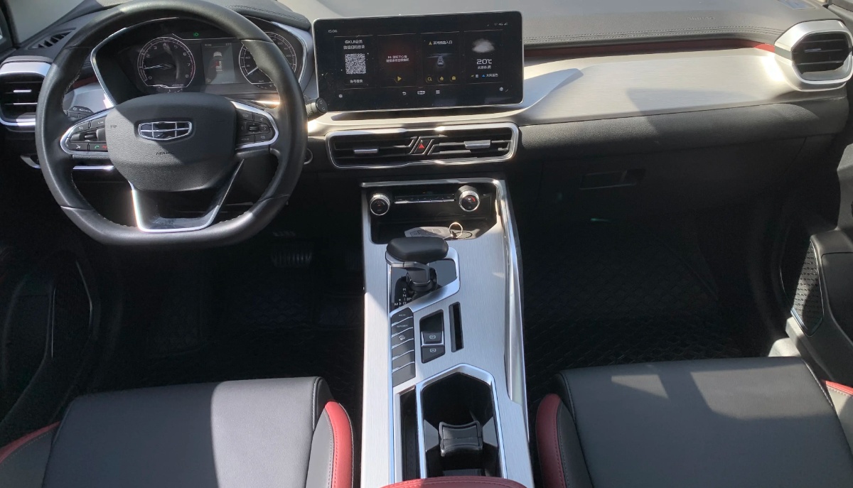 GEELY Coolray 2022 #2 GEELY Coolray 2022 car image #2