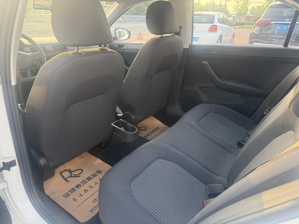 Volkswagen Santana 2021 immagine di auto #9