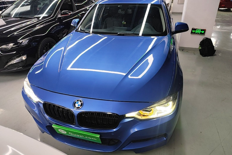 BMW 3 Series 2018 car image #3