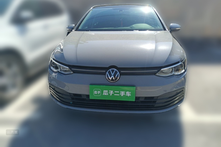 Volkswagen Golf 2021 car image #3