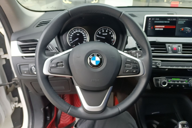 BMW X1 2020 car image #15