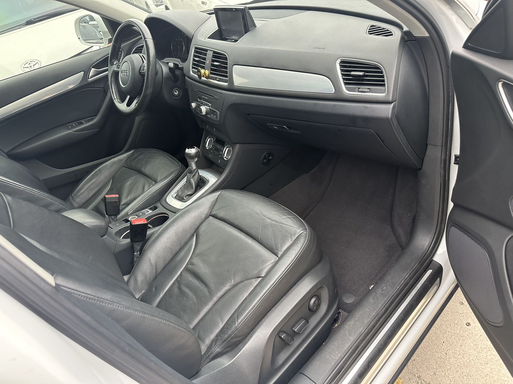 Audi Q3 2016 #6 Audi Q3 2016 car image #6
