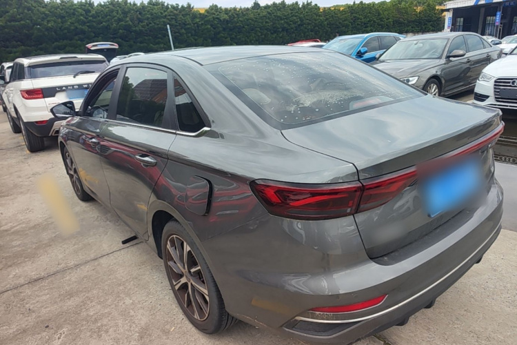 GEELY Emgrand 2021 #5 GEELY Emgrand 2021 car image #5