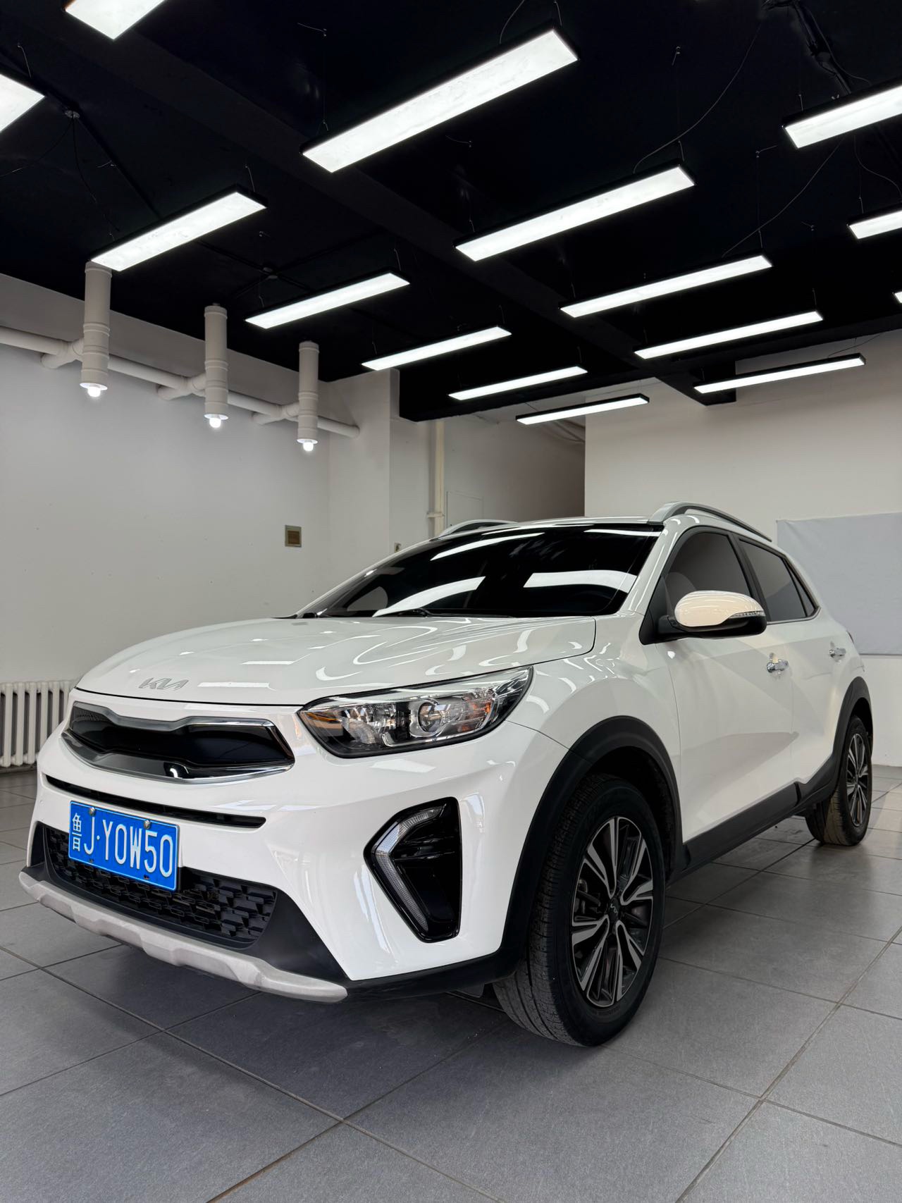 Kia KX1 2022 car image 