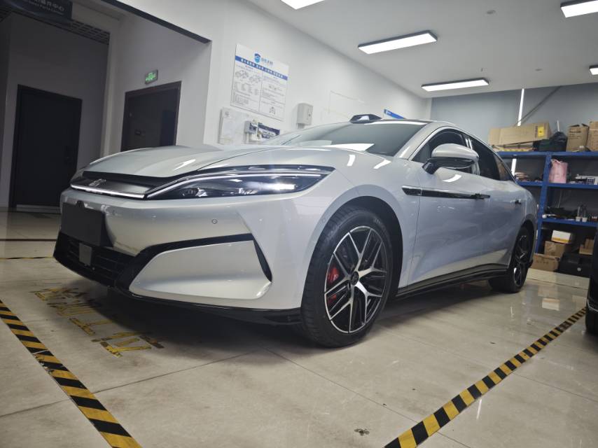 BYD HanL 2025 car image 