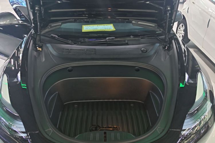 Tesla Model 3 2022 car image #22