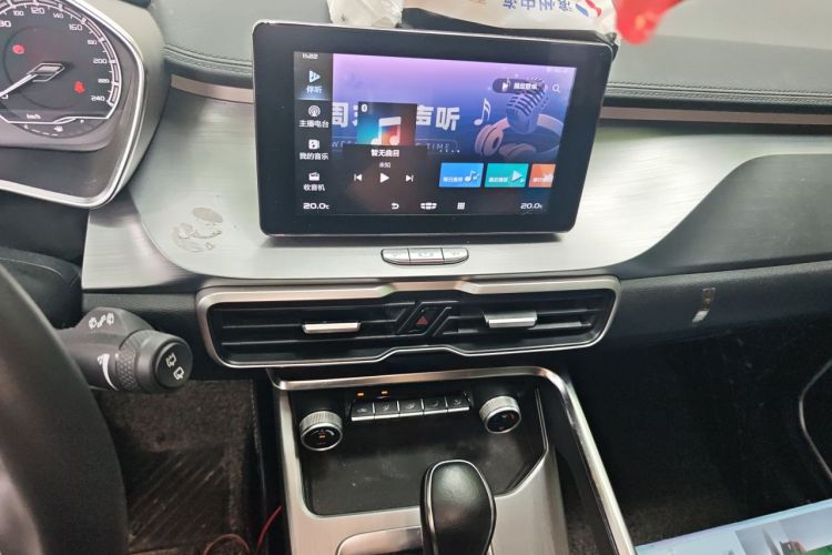 GEELY Coolray 2020 car image #13
