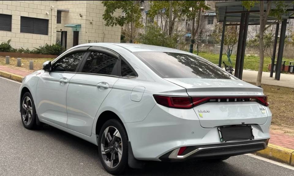 GEELY Emgrand L HiP 2022 car image #8
