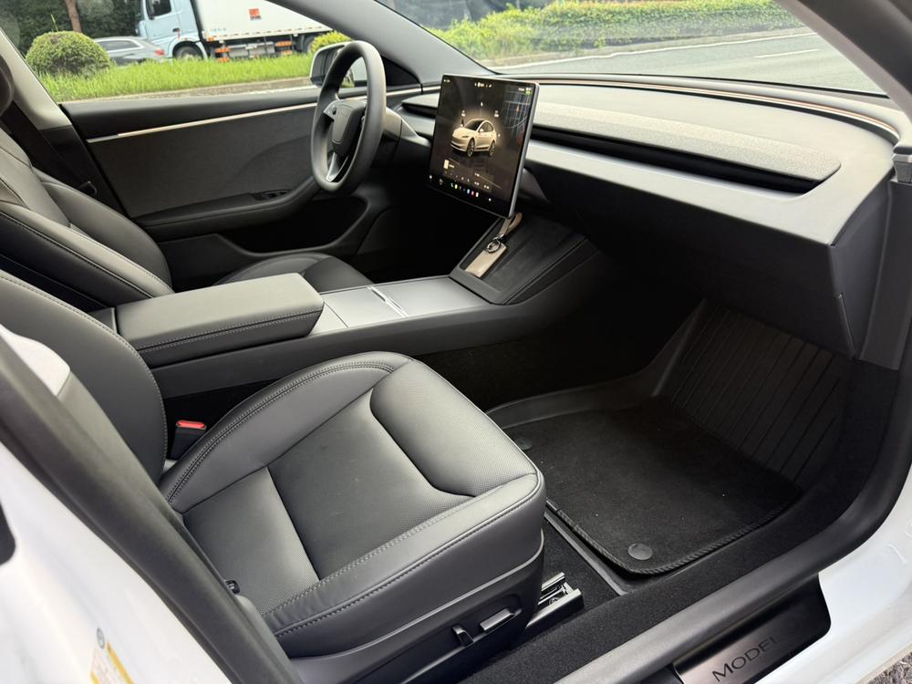 Tesla Model 3 2024 #8 Tesla Model 3 2024 car image #8