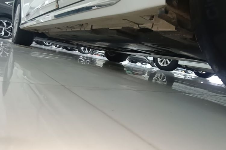 Toyota Corolla 2019 immagine di auto #27